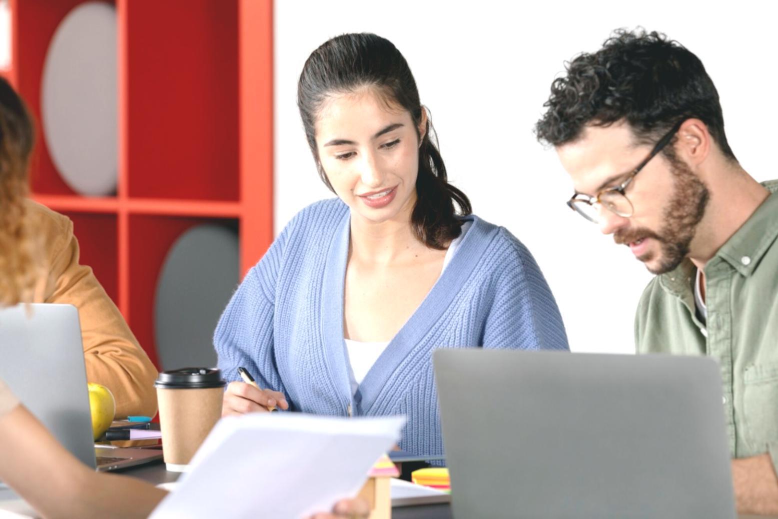 Espace de travail collaboratif moderne pour le développement personnel